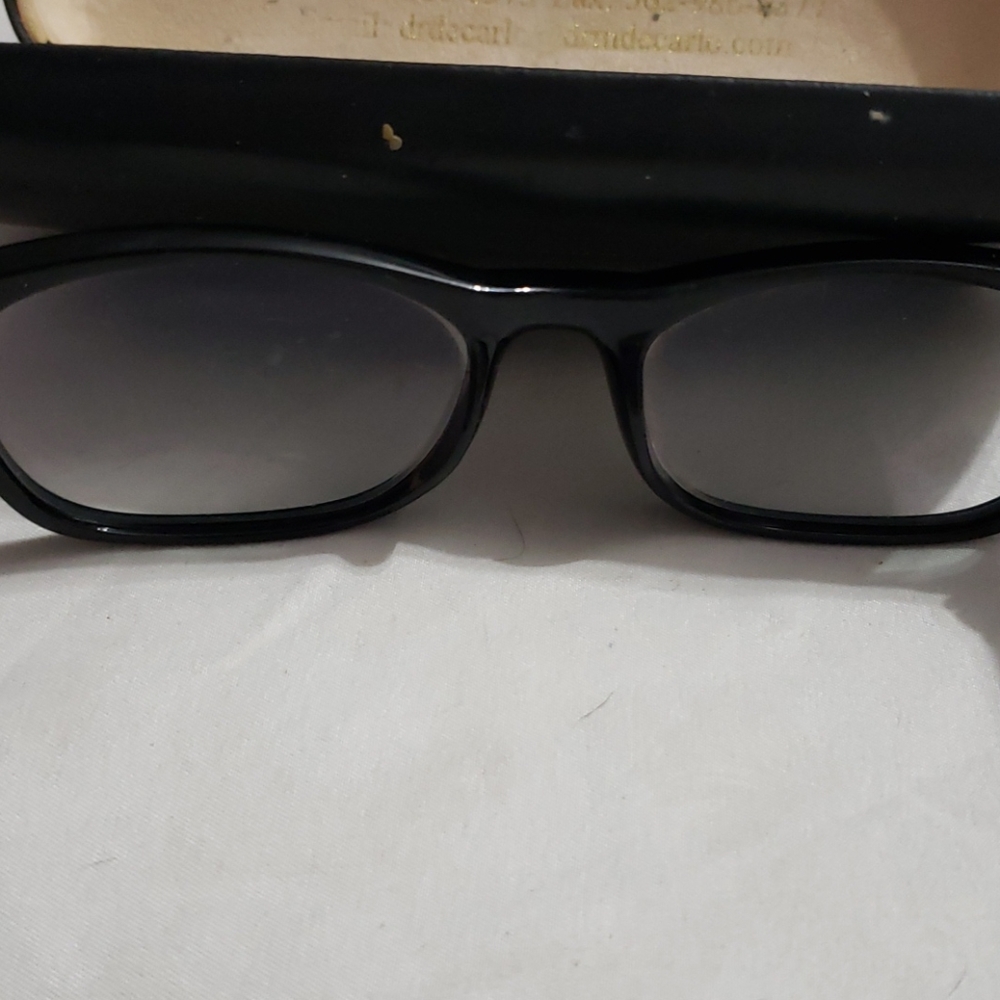 Black Plastic Frames - image 4